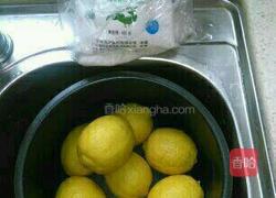 冰糖柠檬膏的做法图解1