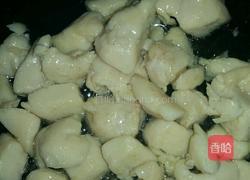 黄桃滑爽鸡丁 的做法图解5