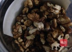 红枣核桃芝麻糊的做法图解1