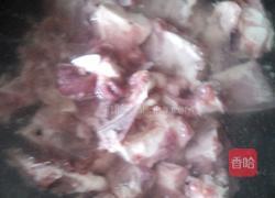 冬瓜排骨汤的做法图解1