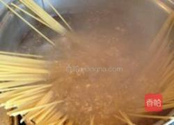 番茄肉酱意大利面的做法图解1