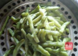 青椒绘扁豆的做法图解2
