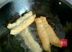 炸油条的做法图解5