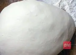 Illustration of how to make mushroom meat pie 1