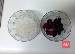 桂圆莲子红枣粥的做法图解2