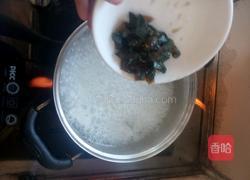 香菇皮蛋瘦肉粥的做法图解10