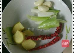 筋头炖土豆的做法图解2