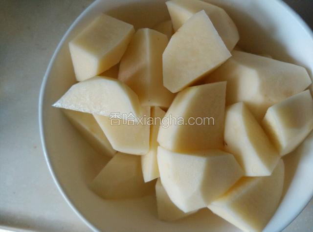 土豆切滚刀块