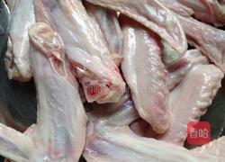 麻辣鸭翅的做法图解1