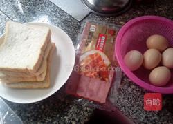 培根鸡蛋三明治的做法图解1