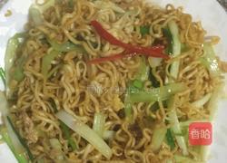 韭黄鸡蛋炒面的做法图解6