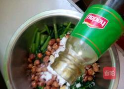 老醋花生拌菠菜的做法图解6