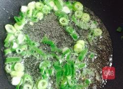 香肠豌豆炒饭的做法图解4