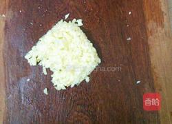 蒜蓉蒸丝瓜的做法图解2