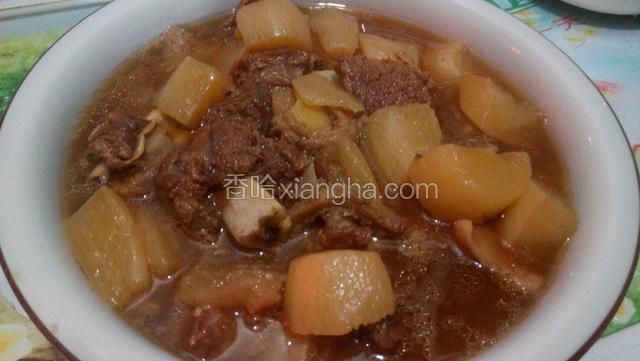萝卜煲牛杂