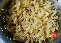 炒意面的做法图解3