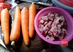 排骨焖胡萝卜的做法图解1