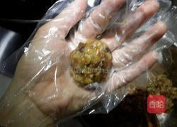 香菇肉丸子的做法图解4