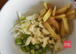 家常土豆香菇炖排骨的做法图解4