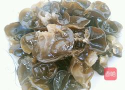 木耳炒鸡蛋的做法图解1