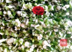 木耳秋葵猪肉丸的做法图解2