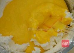 电饭煲蛋糕的做法图解4