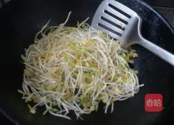 醋炒绿豆芽的做法图解4