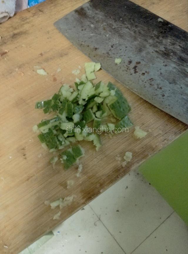 黄瓜拍碎