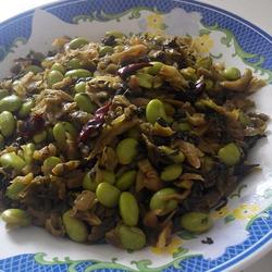雪菜炒毛豆的做法[图]