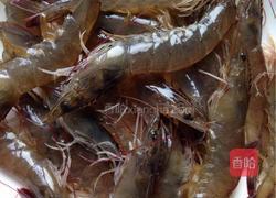 蒜蓉粉丝开背虾的做法图解1