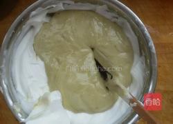 密豆绿茶蛋糕卷的做法图解12