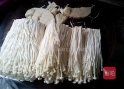 金针菇蒸粉丝的做法图解2