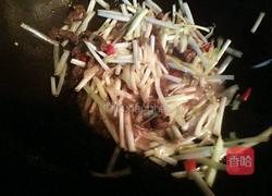 韭黄炒肉丝的做法图解5