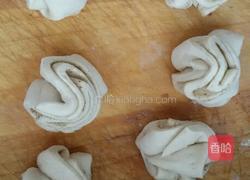 椒盐花卷的做法图解7