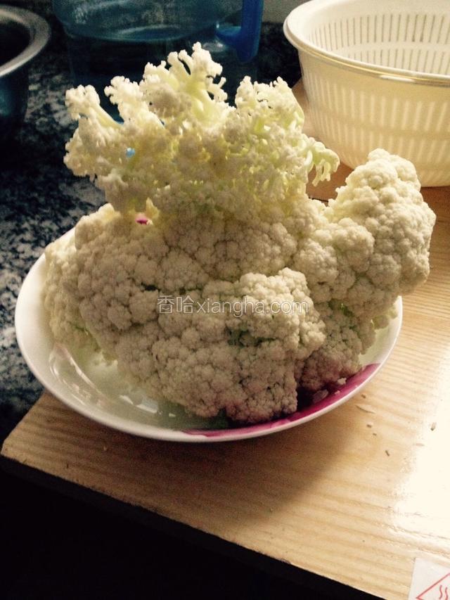 买这种新鲜的散花菜。