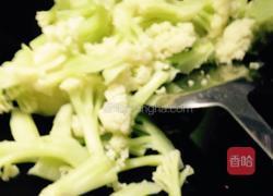香肠炒花菜的做法图解6