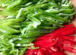 肉丝炒辣椒的做法图解2