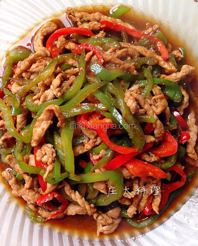 美味下饭的家常菜肉丝炒辣椒成功啦！