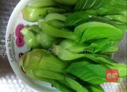 小油菜炒虾仁的做法图解1