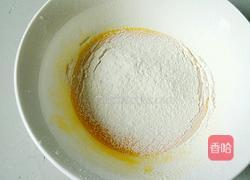 火腿肠鸡蛋饼的做法图解3