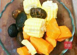 玉米猪脊骨汤（原创）的做法图解4