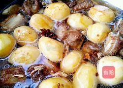 土豆炖排骨的做法图解10