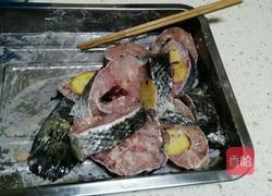 豆瓣酱烧鱼的做法图解1