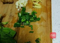 豆瓣酱烧鱼的做法图解2