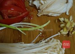 清淡鲫鱼汤的做法图解1