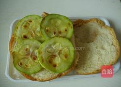 电饭煲/香辣鸡腿堡的做法图解4