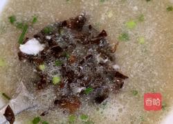 黑木耳蛋清汤的做法图解4