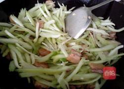 西芹炒肉的做法图解7