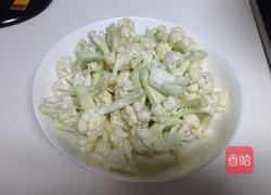 蚝油三彩花菜的做法图解1