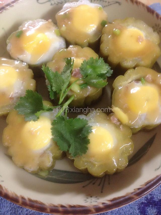 鹌鹑蛋肉末蒸苦瓜